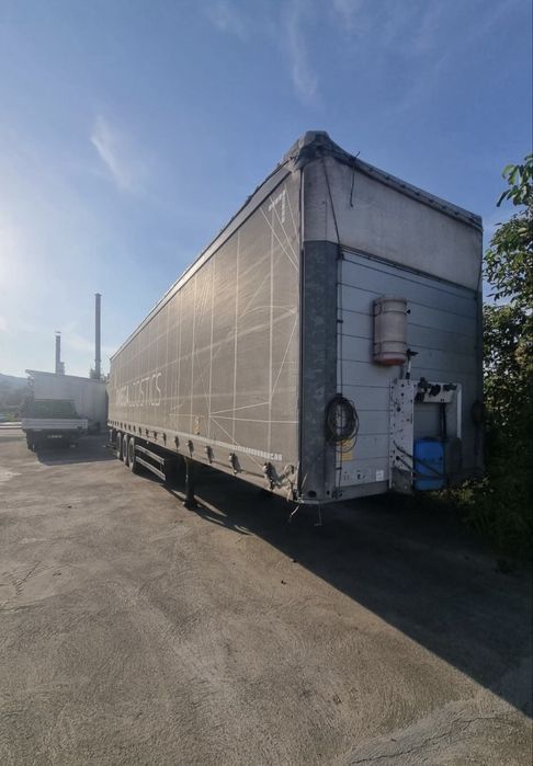 Semi remorca schimtz