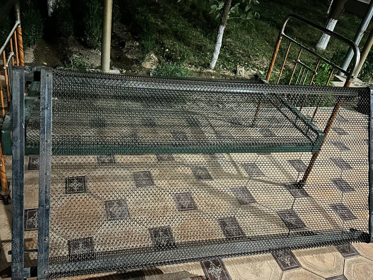 Temir purjinali karavat