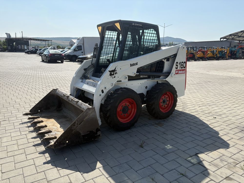 Miniincarcator bobcat 160 2800 kg an 2010