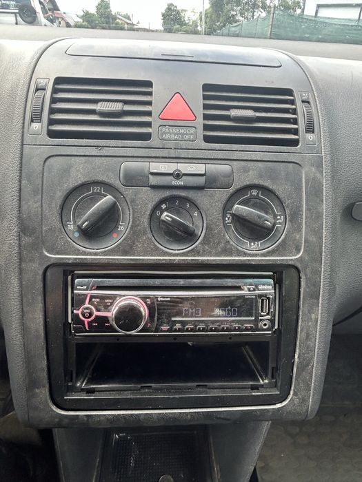 Dezmembrez Volkswagen Touran 1.9 TDI