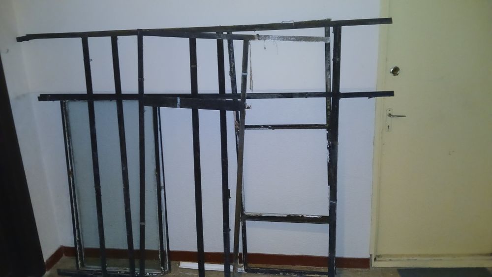 Rame metalice de geamuri