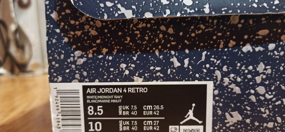 Vând Jordan 4  Retro Midnight Navy