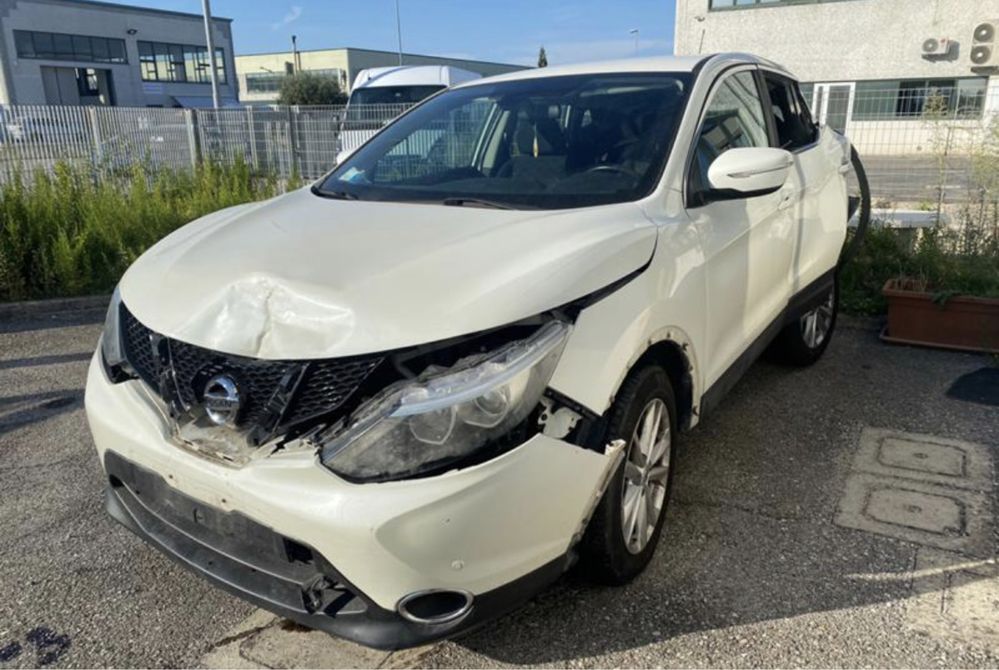 Nissan Qashqai 1.6DCI на части