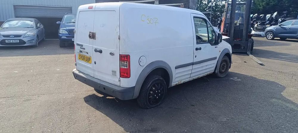 Dezmembrari / Dezmembrez Ford Connect 1.8 T18DC4X cutie viteze manuală 5 trepte cod culoare Frozen White