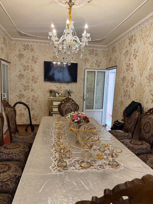 Срочно продаётся 5 комнатная квартира Алгоритм (Мухлиса)