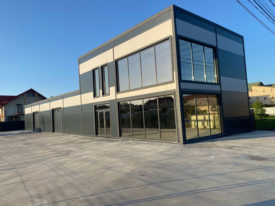 Vand hala metalica 12X20 metri cu panouri sandwichi