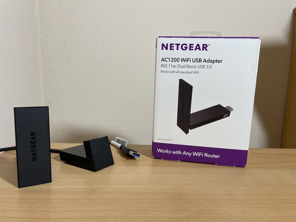 Adaptor WiFi Netgear AC1200 USB 3.0 (A6210)
Dual-Band USB 3.0