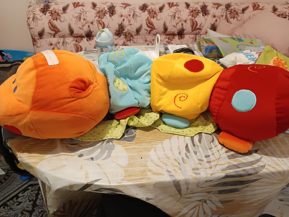 Голяма плюшена гъсеница