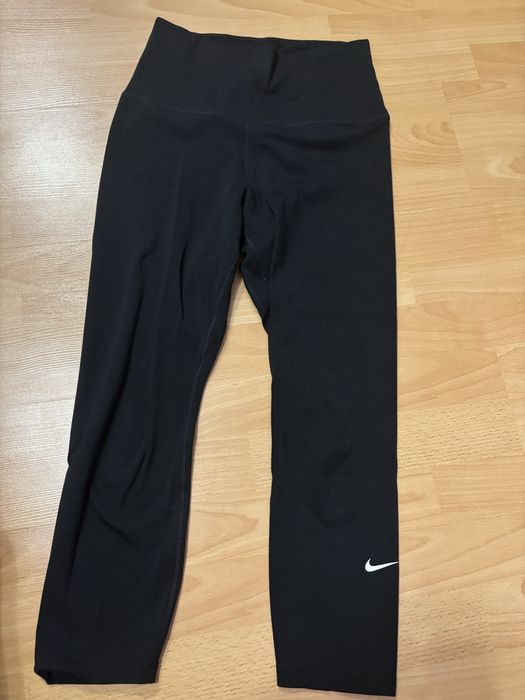 Клинове OYSHO и NIKE