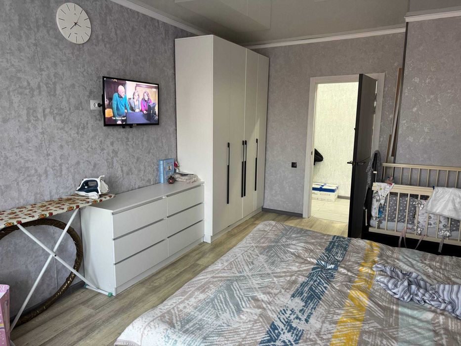 Продам 3-комнатную квартиру со свежим ремонтом.