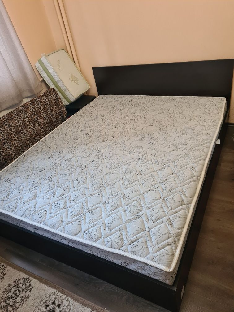 Продавам Спаля+Матрак.