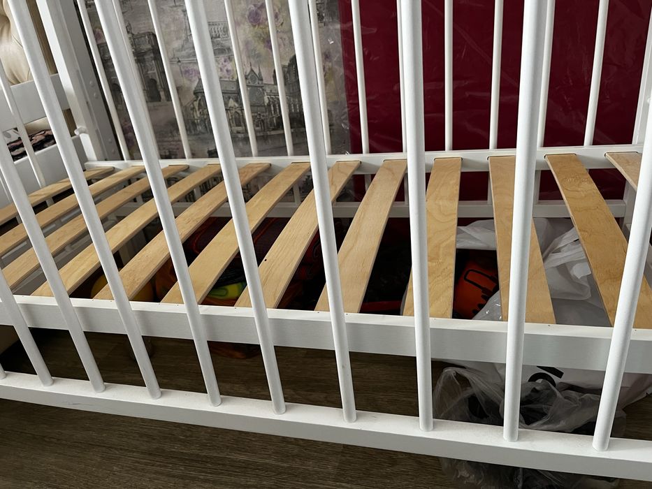 Манеж с матрасом и пеленальной доской