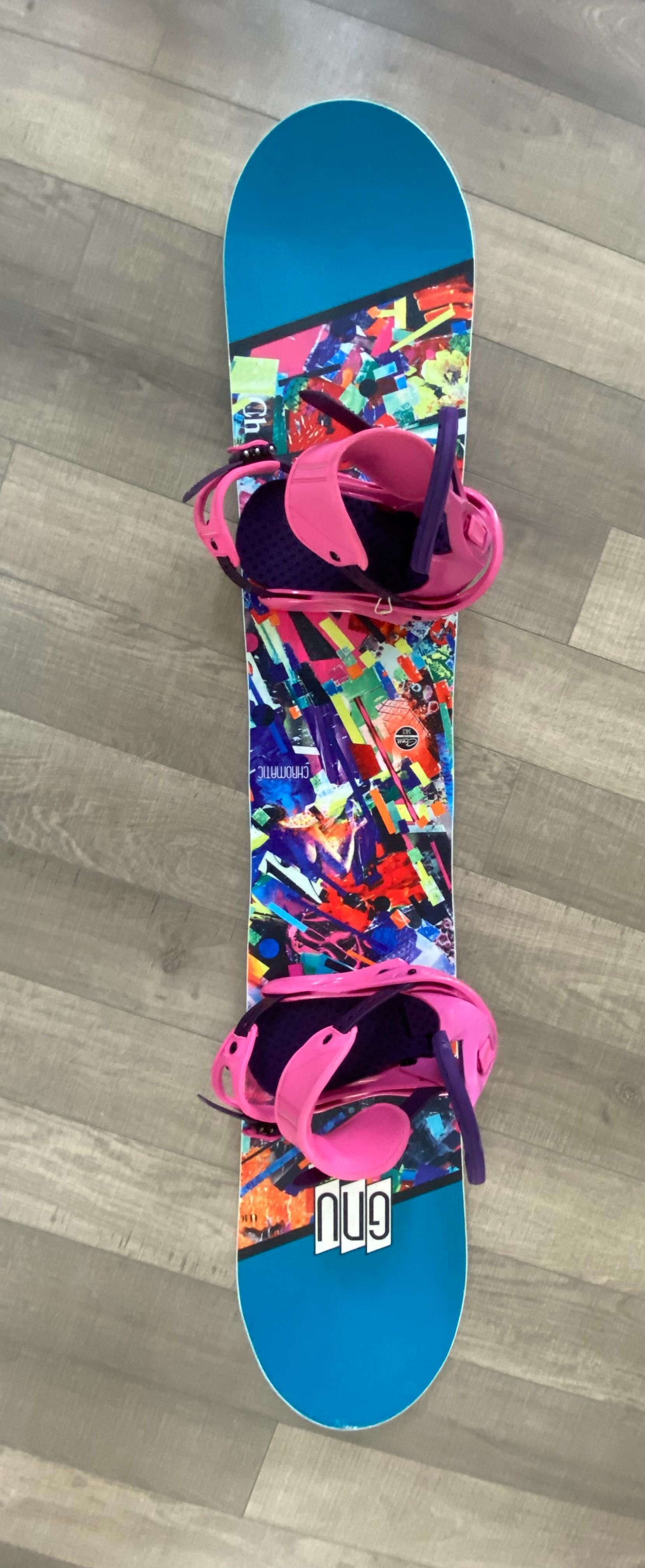 Snowboard GNU Chromatic Womens+ legaturi Burton Citizen