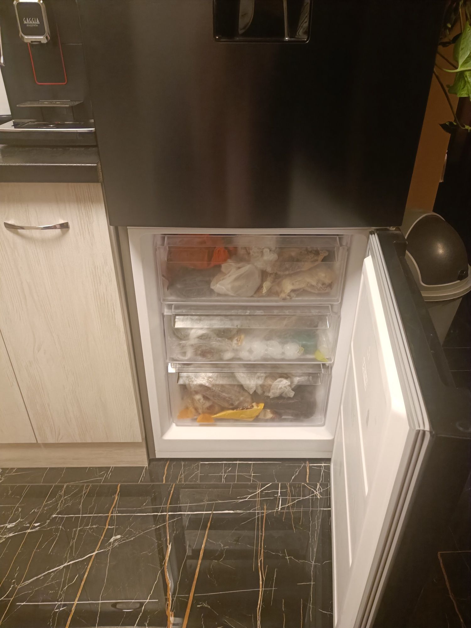 Хладилник Finlux неразличим от нов