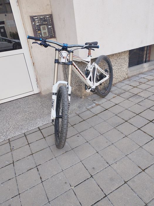 Dh bike Mondraker sumumm