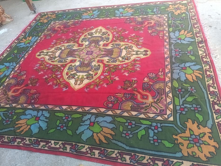 Старинен Котленски килим