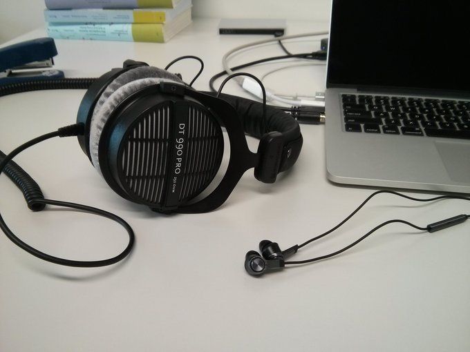 Продам студийные наушники