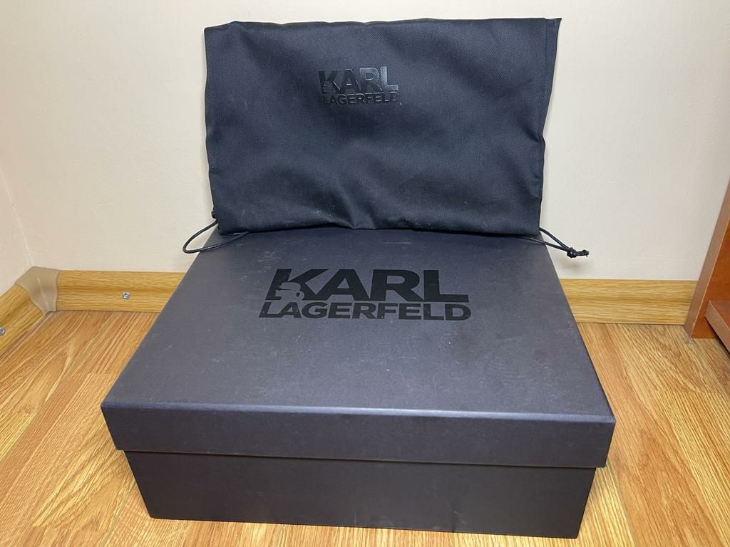 Sneakers Karl Lagerfeld cu ținte Dama 38