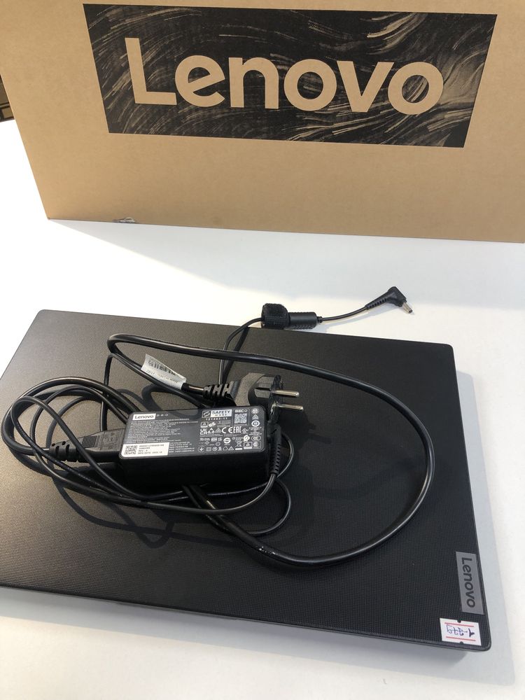 Lenovo ideapad 3