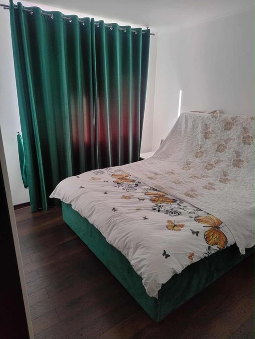 Vand apartament 2 camere 13 decembrie