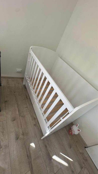 Дървено детско легло ( люлеещ механизъм)