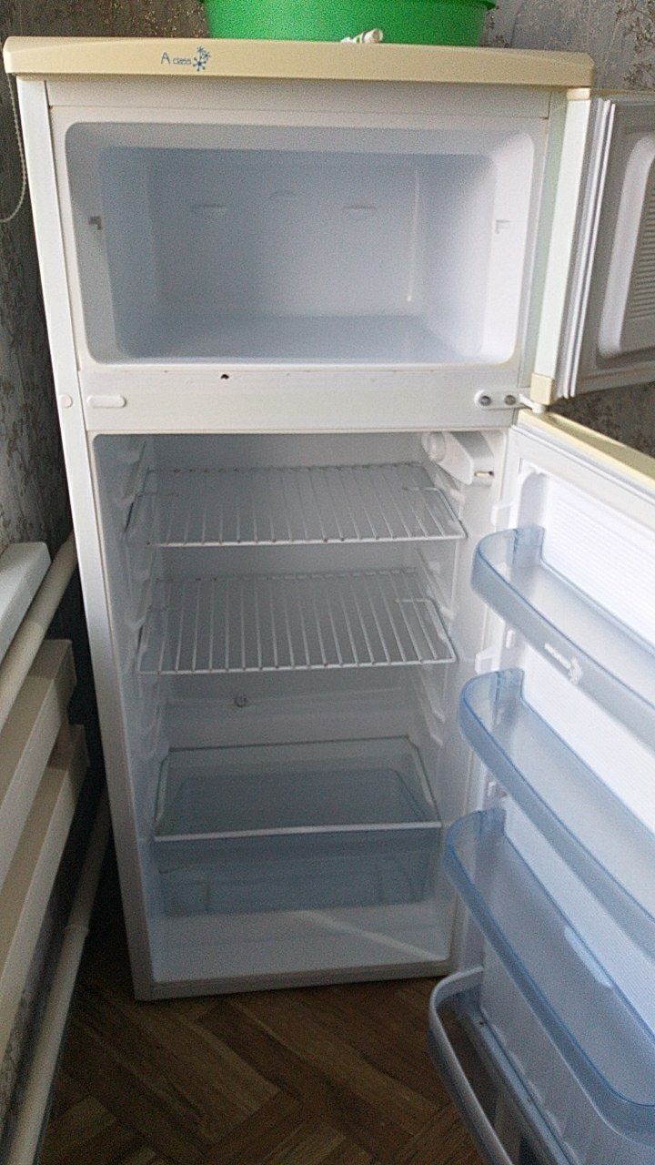 Продаётся холодилник
