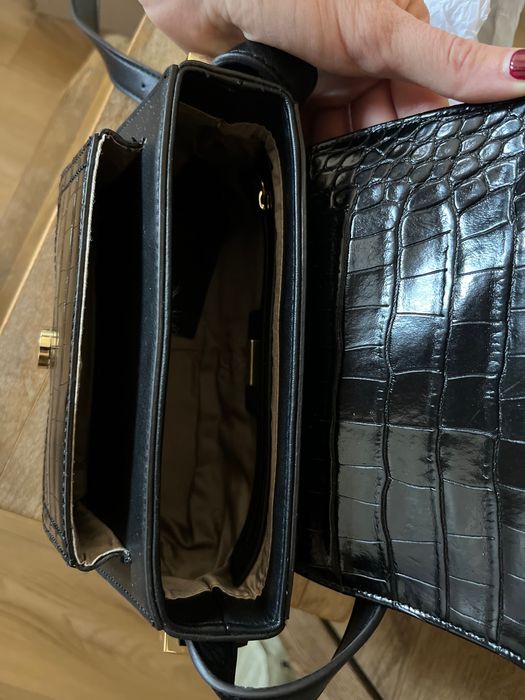 Дамска чанта Guess