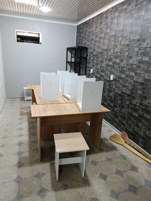 Noturar bino sotiladi