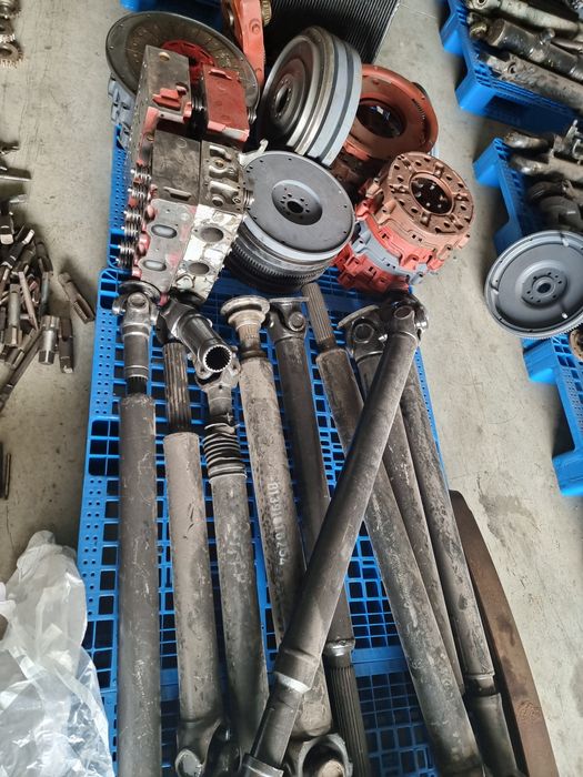 Piese raba saviem noi