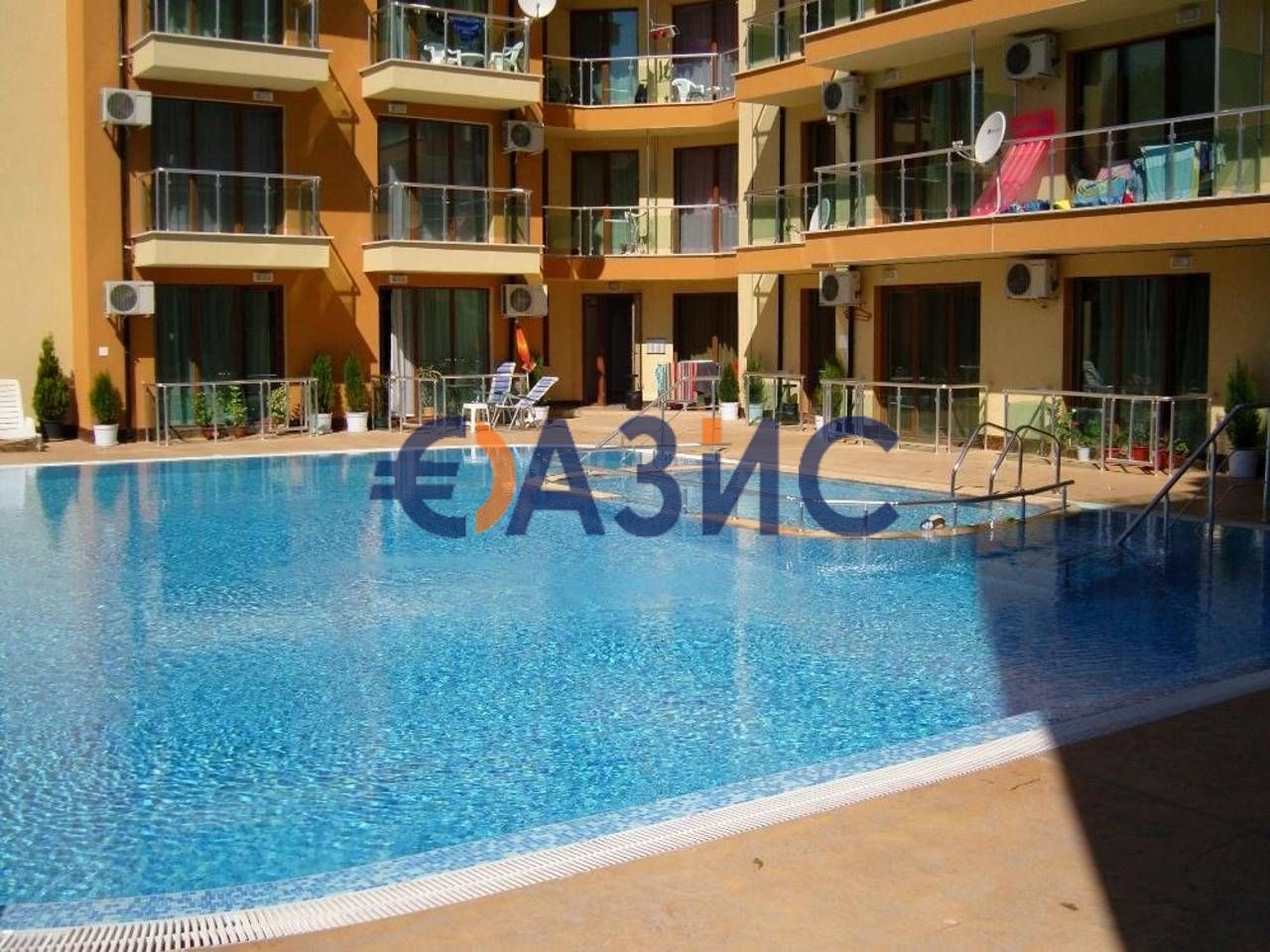 Продава се Двустаен апартамент в к.к. Слънчев бряг - 35 кв.м за 1200 €/кв.м - Снимка #10