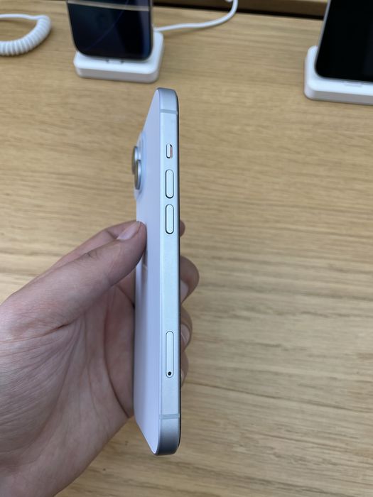 Iphone 15 в идеальном состоянии