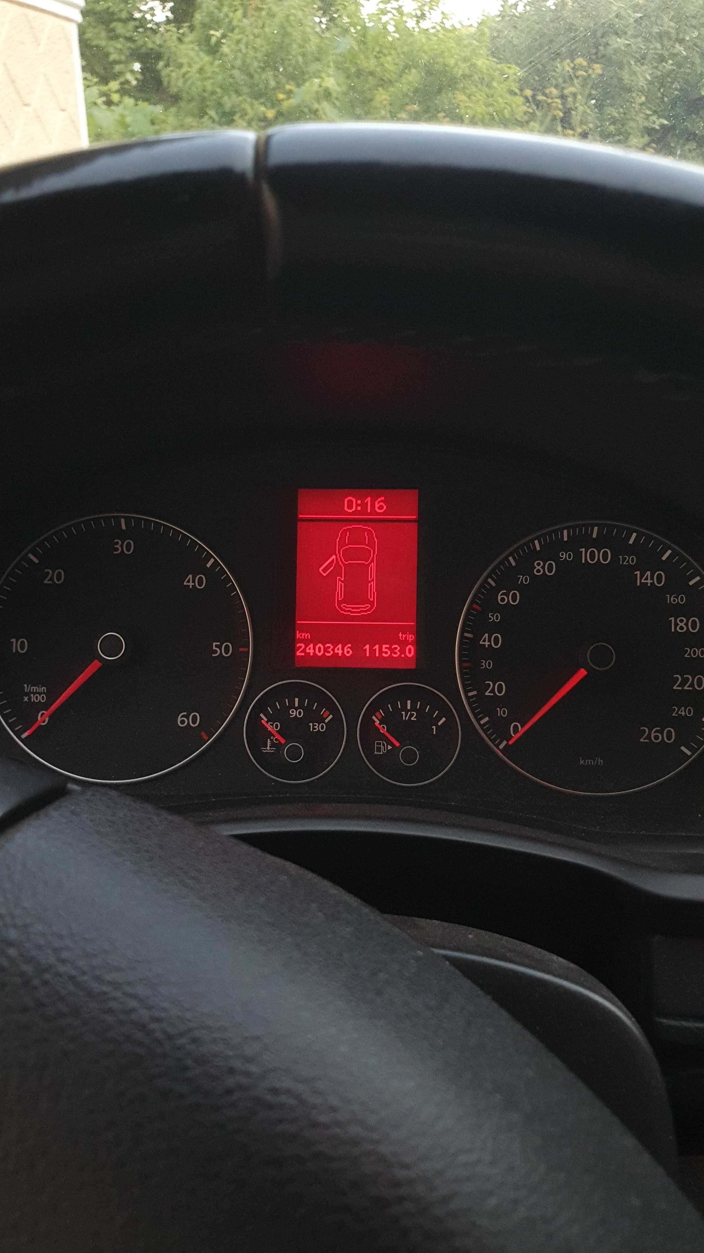 Volkswagen Golf 5 / V 1.9 BKC