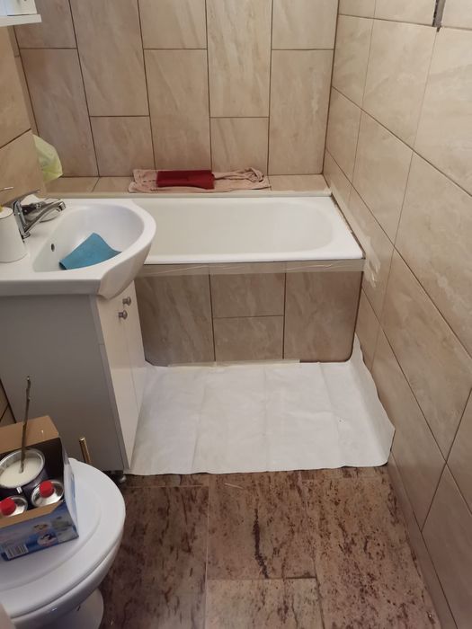 Vopsesc cada de baie din fonta și efectuez lucrări de interior