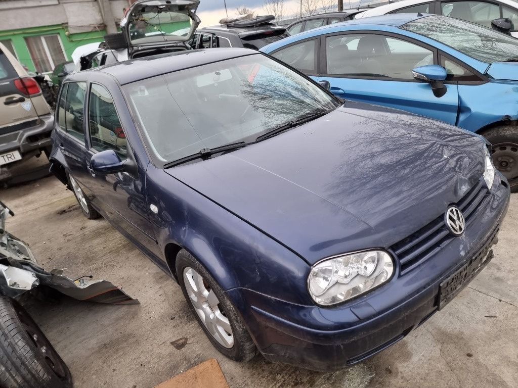 ceasuri plansa de bord plafoniera macara motoras geam usa aripa stanga dreapta fata spate  maneta semanlizare VW Golf 4 an 2003 motor 1.6 Benzina,  110cp,  BAD, dezmembrez