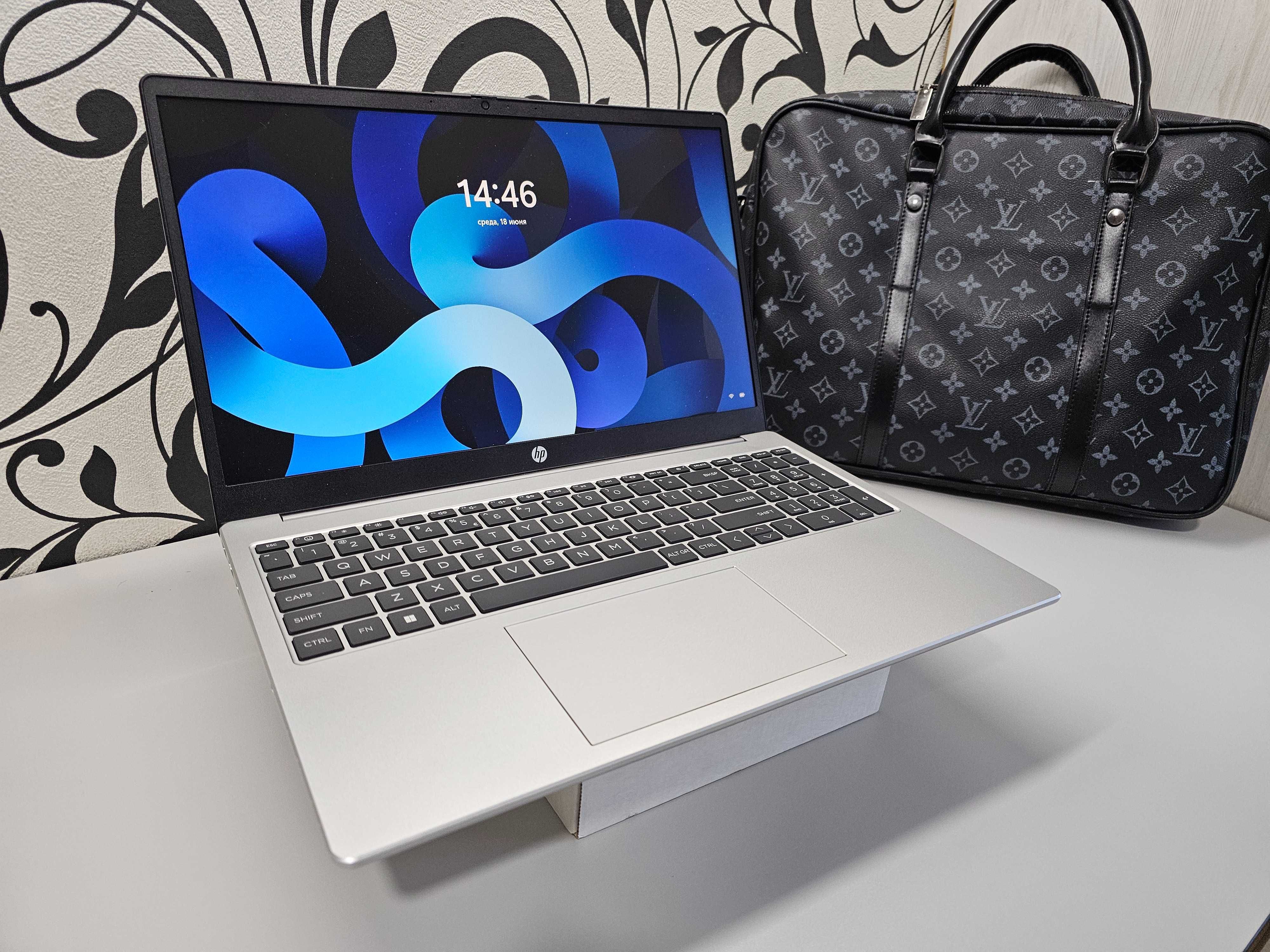 ПРОДАМ HP 255G10 Мощный Ноутбук Ryzen™ 3-7330U/8GB/512SSD/15.6"FullHD.
