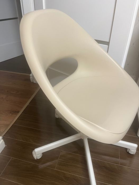 Vând scaun de birou Ikea
