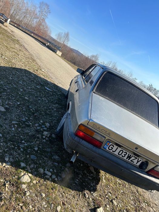 Vând Dacia 1310 Berlina