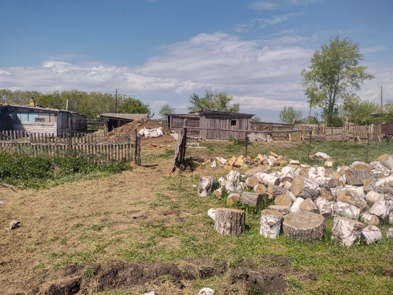 Продаём дом 6 комната баня септик паравое скважина сарай для 10-15 глв