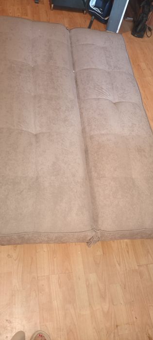 Canapea extensibila 3 locuri