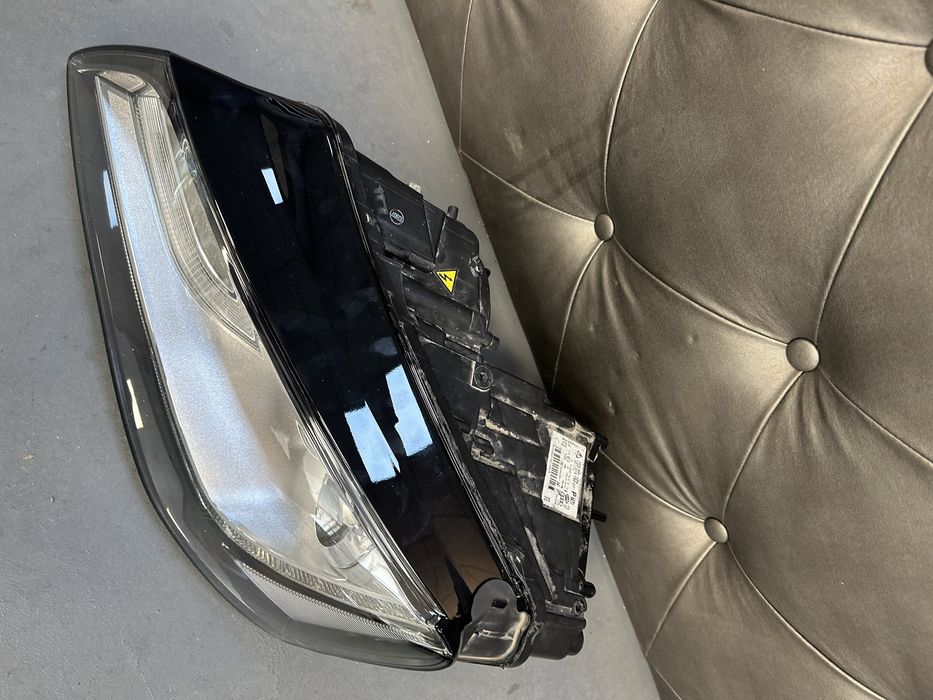 Audi A8 D4 Xenon led фар фарове ляв