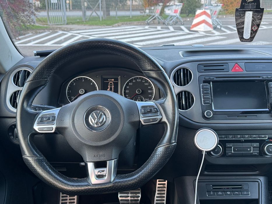VW Tiguan R-Line 4motion , Automat 2011
