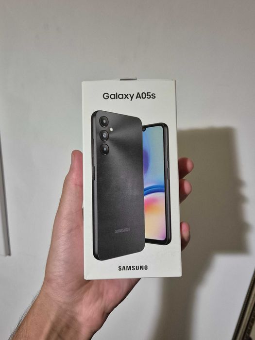 Продавам Samsung A05s