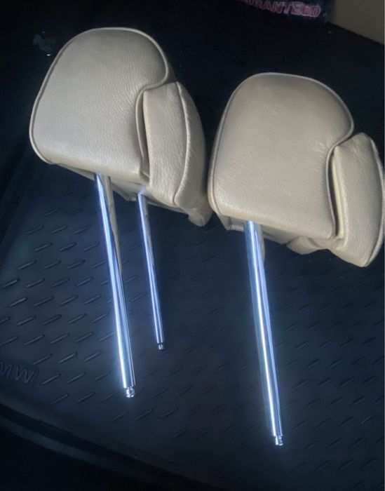 Подглавници от BMW комфорт салон