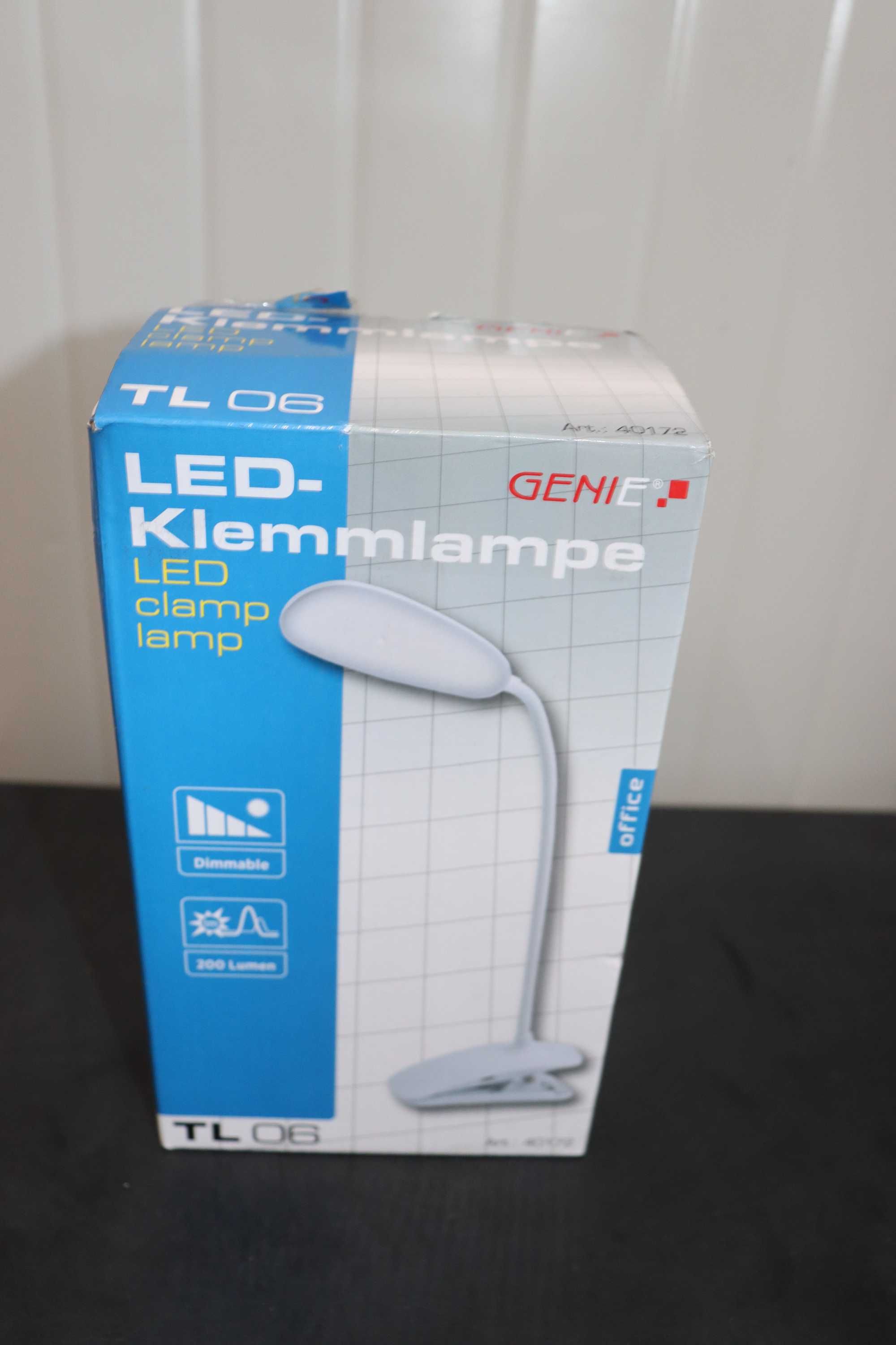 GENIE акумулаторна гъвкава LED лампа със скоба,димируема светлина