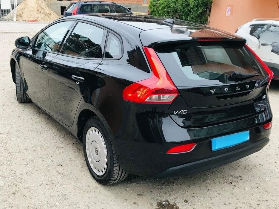 Volvo V40 An 2015