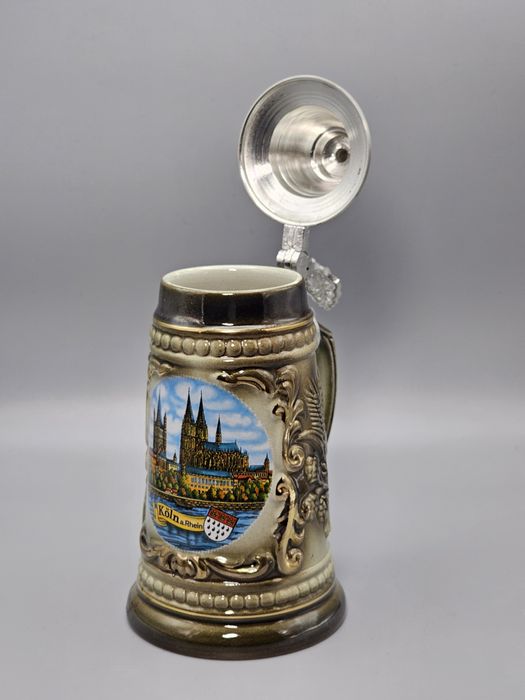 Кружки пивные сувенирные