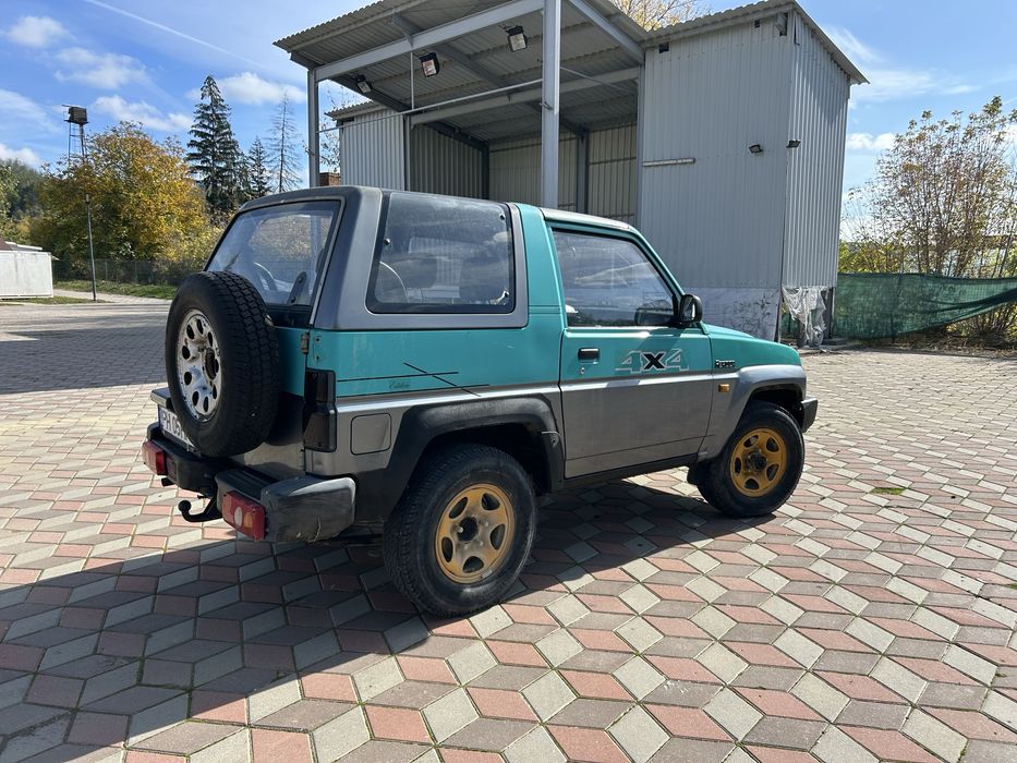 Daihatsu feroza  1.6  taxe la zi 4x4