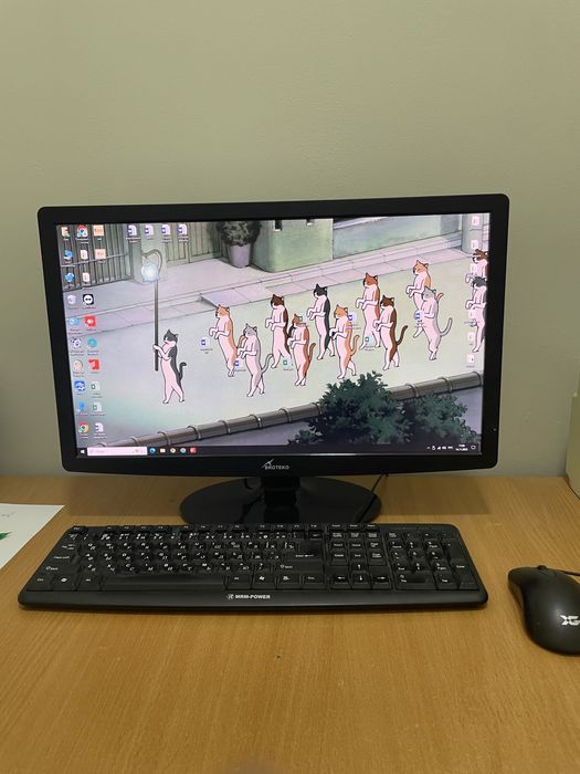 Настольный компьютер для офиса / дома — Работает отлично!