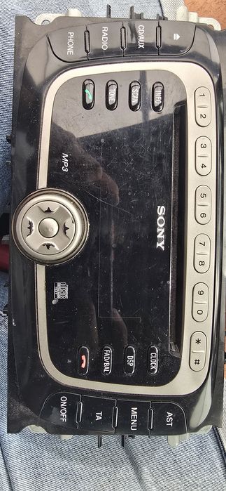 Sony mp3 Ford focus 2009