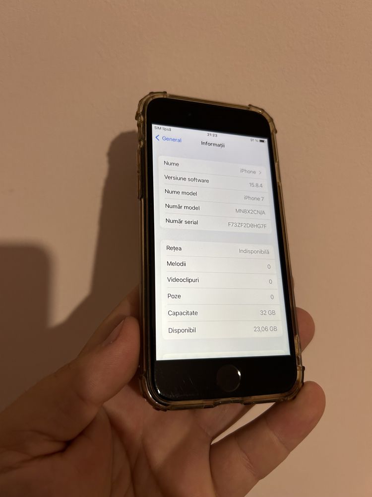 Iphone 7 Black 32 g - bat 100% - liber - 350 ron !